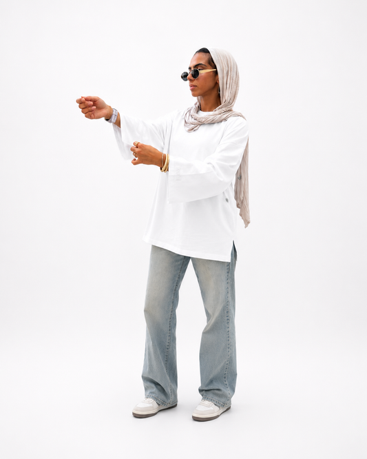 BAZIKZ WHITE LONG SLEEVE OVERSIZED TEE